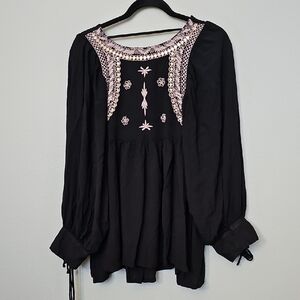 Ananada's Collection Black Boho Embroidered Billow Sleeve Women's Top XL